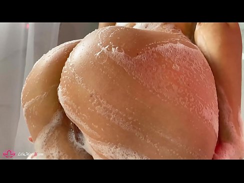 ❤️ Brunette masturboi pillua vibraattorilla intensiiviseen orgasmiin suihkussa ☑ Pornovideo at fi.redpornpictures.ru